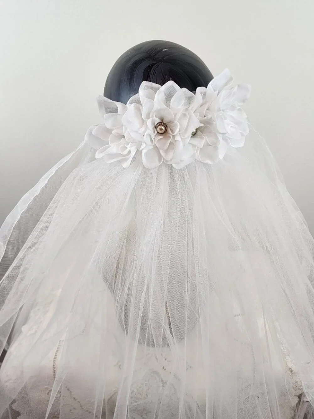 Vintage White Tulle Double Layer Wedding Bridal Veil w/ White Roses Rhinestones